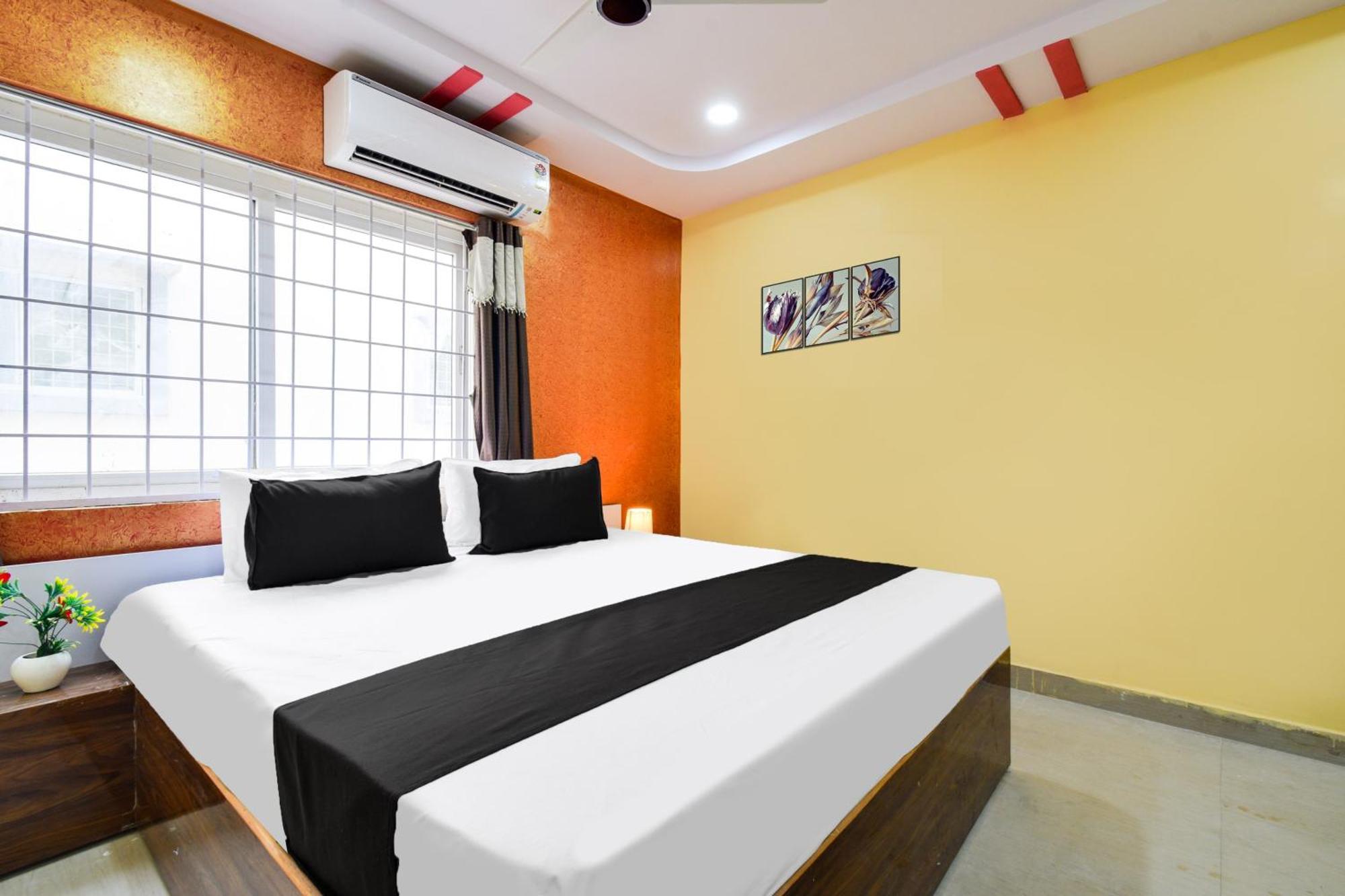 Hotel O Lucky Grand Хайдарабад Экстерьер фото